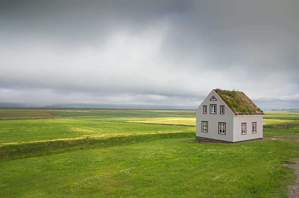 Diagnostic immobilier d'une maison avec terrain